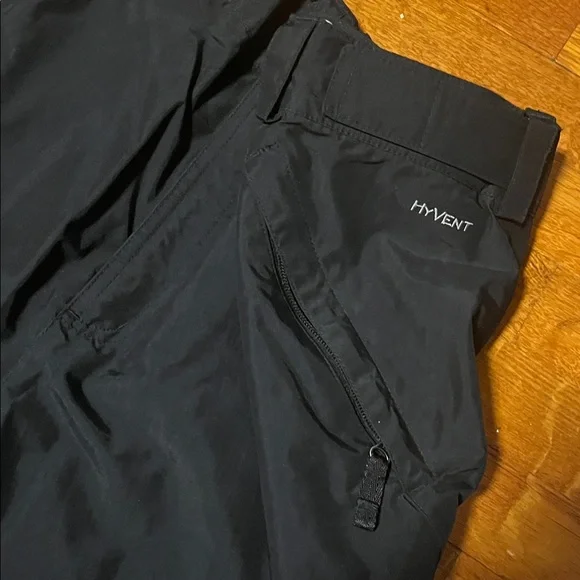 The North Face Black Outdoor Pants. XL